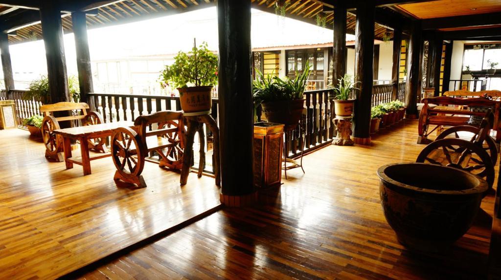 Lijiang Wangjia Courtyard Inn Extérieur photo