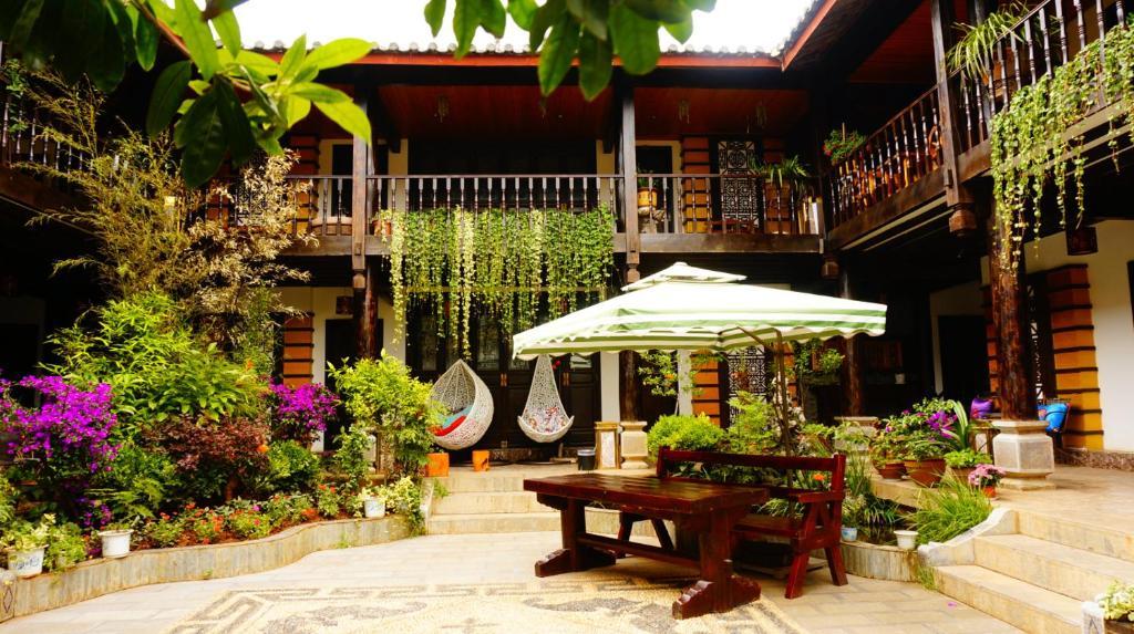 Lijiang Wangjia Courtyard Inn Extérieur photo
