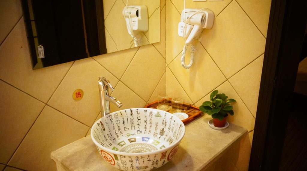 Lijiang Wangjia Courtyard Inn Chambre photo