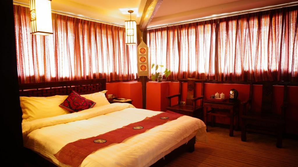 Lijiang Wangjia Courtyard Inn Chambre photo