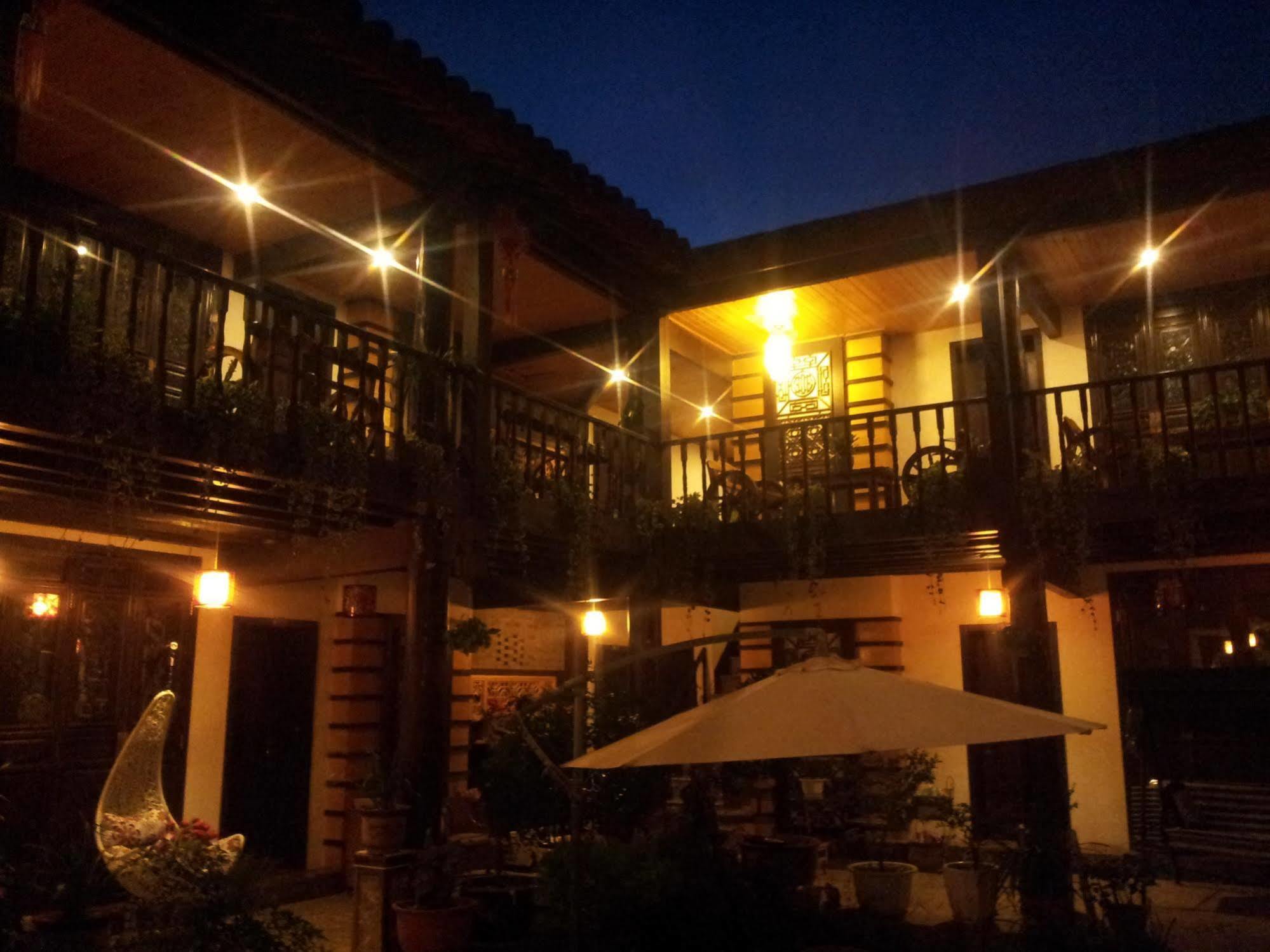 Lijiang Wangjia Courtyard Inn Extérieur photo